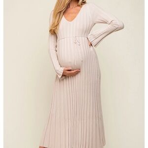 ILLA ILLA Ribbed Maternity Maxi Dress in Taupe/Cream